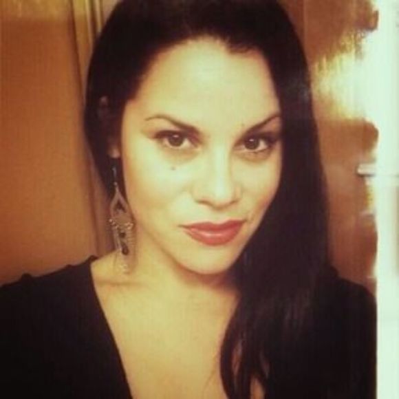 Meet your Posher, Adel - Picture 1 of 1